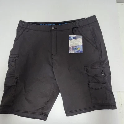 Pantalones Cortos Carga Plugg Para Hombre Talla 40 Tela Híbrida Nuevos con Etiquetas Cintura Flexible  Foto 1 de 4