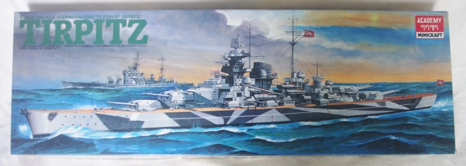 maquette TIRPITZ échelle 1/350 ACADEMY - Photo 1/4