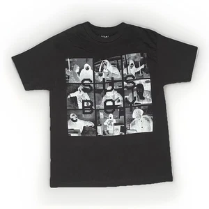 SUS BOY Medium Black Graphic Tee Herren Streetwear Underground Aesthetic Shirt - Bild 1 von 7