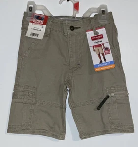 Wrangler Adjustable Waist Straight Fit Khaki Cargo Shorts Size 5 - Picture 1 of 4