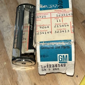 1973-90 NOS Oldsmobile Cutlass 442 Hurst Lower Vane Vent RARE GM 1234149 - Picture 1 of 9