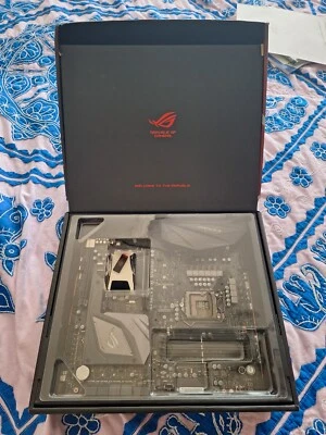 Asus Maximus IX Extreme Intel LGA 1151 Z270 EATX Motherboard - Image 1 of 4