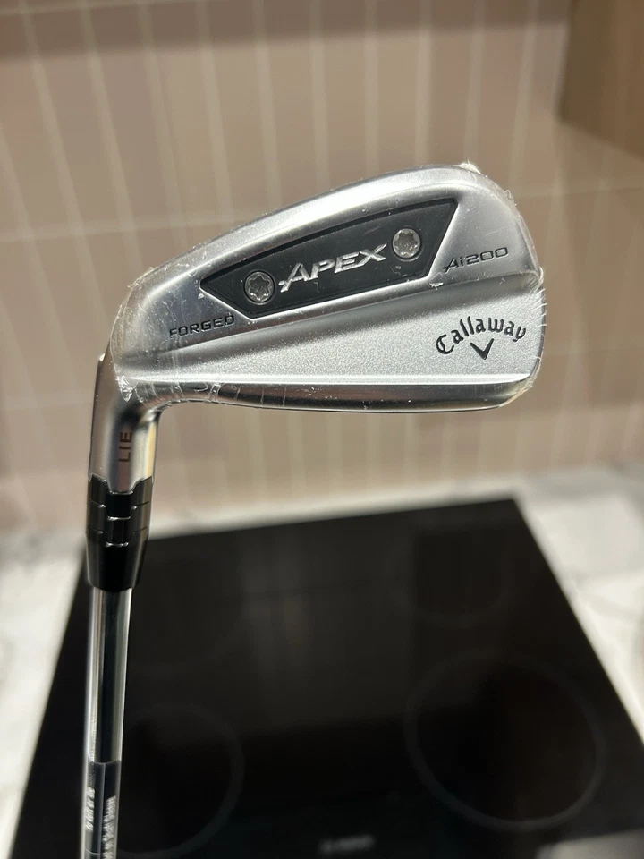 CALLAWAY APEX Ai200 7 IRON DEMO KBS REGULAR SHAFT STANDARD LEFT HAND - Image 1 of 4