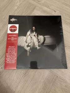 Billie Eilish Limited Edition TARGET Exclusive Glow In The Dark Vinyl LP In Hand - Bild 1 von 3