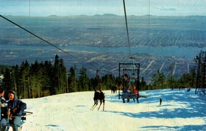POSTCARD SKIERS ON SLOPE & LIFT GROUSE MOUNTAIN VANCOUVER BRITISH COLUMBIA - Picture 1 of 2