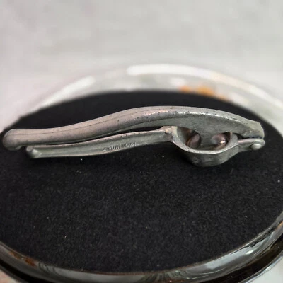 Prensa de ajo de aluminio fundido vintage hecha en Italia herramienta de barra de cocina de cítricos de metal Foto 1 de 4