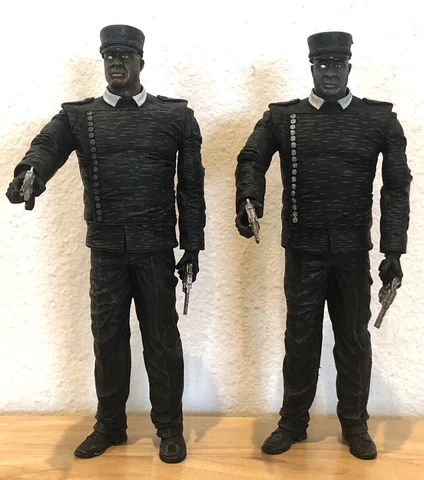 NECA SIN CITY 2005 MANUTE LOT OF 2 WITH VARIANT ACTION FIGURES WITH WEAPONS Cover