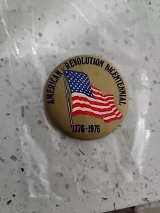Spilla slater bottone bandiera patriottica American Revolution bicentenario Bennington F5 - Foto 1 di 2