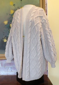Fashion Nova Road Trip Strickjacke Zopfmuster vorne offen haferflockenfarben Größe M - Bild 1 von 9