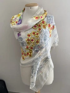 S35# Atelier Versace Multicolor Floral Silk Scarf 56/57 Inch Has Stain - Imagen 1 de 8