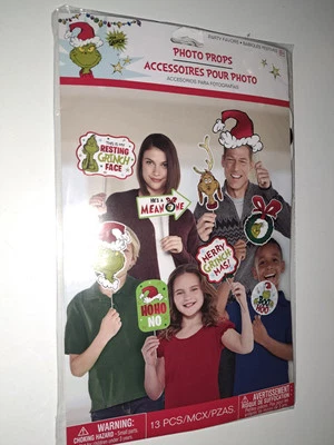 AMSCAN The Grinch Stole Christmas Photo Prop Kit 13 Piece Decoration Kit Dr. Seuss NEW
