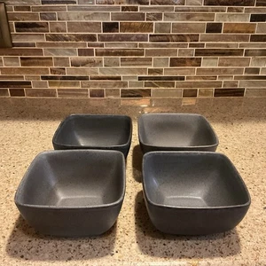 Better Homes ~ Set di 4 ciotole quadrate GRIGIO SCURO in gres maculato ~ 5,65" - Foto 1 di 14