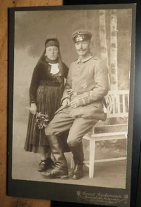 Paar - Frau Tracht & Soldat Uniform Orden Stiefel IR 88 KAB Biedenkopf Laasphe - Bild 1 von 2