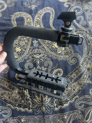 PULUZ U/C Shape Portable Handheld DV Bracket  Stabilizer for Canon DSLR Cameras - Image 1 of 2