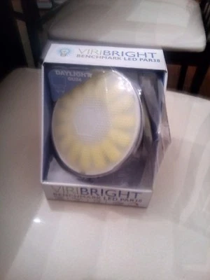 box/12pcs SHATTERPROOF 18W LED DAYLIGHT BULBS PAR38 SPOTLIGHT GU24 BASE DIMMABLE - Image 1 of 4