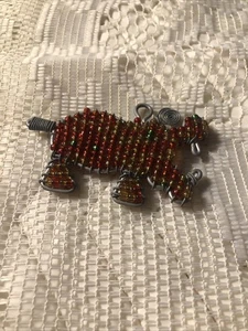 Handgefertigter Schlüsselanhänger Perlen und Draht Nilpferd - Bild 1 von 5