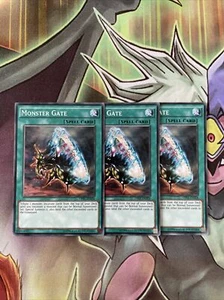OP01-EN024 Monster Gate Common Playset x3 Yugioh - Picture 1 of 1