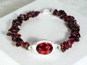 CYNTHIA LYNN "KARMESINROT" STERLINGSILBER ROTER GRANAT JANUAR GEBURTSSTEIN ARMBAND - Bild 1 von 1