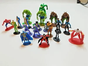 Joblot 20x DC Comics nano figures plastic Marvel Comics - Picture 1 of 7
