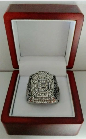 Zdeno Chara - 2011 Boston Bruins Stanley Cup Ring With Wooden Display Box Cover