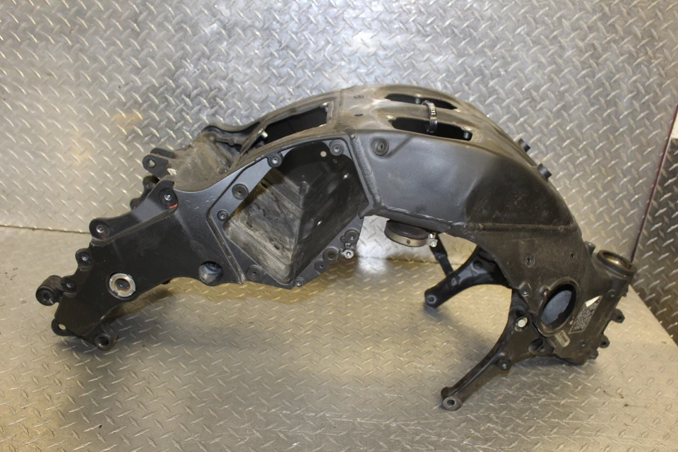 2008 KAWASAKI NINJA ZX14 ZX1400 FRAME CHASSIS SLVG (S) - Imagem 1 de 4