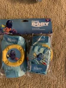 NEW Boys Girls Kids Disney Finding Dory Bicycle Knee Pad And Glove Set - Picture 1 of 6