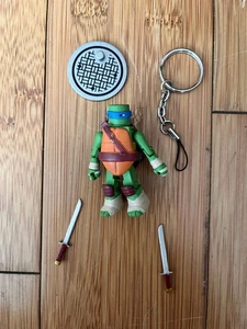 TMNT MINIMATES SERIES BLIND BAG KEYCHAIN LEONARDO MINI TOY ACTION FIGURE DST - Picture 1 of 4