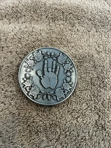 Jerry Garcia Hand Belt Buckle 2” Surrounded By Roses. Missing Finger Pewtercolor - Picture 1 of 2