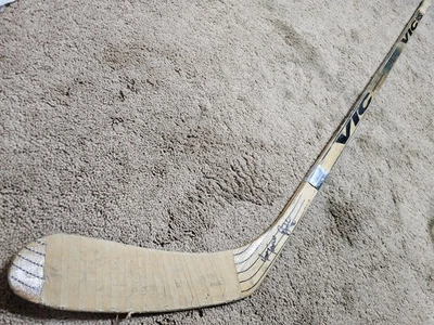 RICK TOCCHET Late 90's Signed Phoenix Coyotes NHL Game Used Hockey Stick - Image 1 of 4