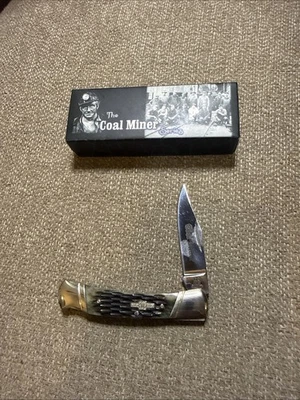 Карманный нож Rough Rider The Coal Miner Black Jigged Bone Lockback 3 3/4 дюйма RR761 - Изображение 1 из 3