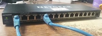 16 Port Netgear GS316EPP Gigabit POE+ Network Switch - Image 1 of 4
