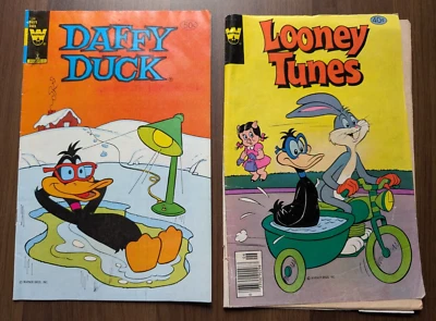Lote de 2 quadrinhos Whitman - Looney Tunes #26 (1979) e Daffy Duck #134 (1981) - Imagem 1 de 4
