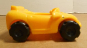 Fisher Price Little People Gas N Go Car Wash Yellow Open Hood Car G69 - Picture 1 of 6