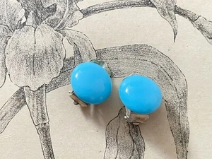Charmante paire de boucles d'oreilles en verre bleu - clip - Vintage  - Bild 1 von 2