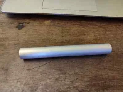 DG   POCHER BUGATTI 50T RIVAROSSI 1/8 RICAMBIO NUOVO E ORIGINALE TUBO IN METALLO - Immagine 1 di 2