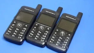 MOTOROLA SL 7550 MotoTRBO UHF R1 403-470Mhz AAH81QCN9NA2AN (LOT OF 3) - Picture 1 of 13