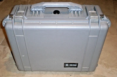 Pelican 1550 防水保护壳 — 第 1/4 张图片