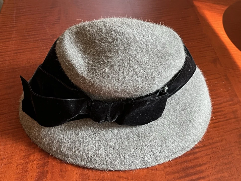 Encantador sombrero Linda Campisano vintage de principios de la década de 2000 usado en excelente estado mohair Foto 1 de 3