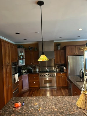 MESA DE COCINA ARTESANAL Y 2 ACCESORIOS DE ENCIMERA A JUEGO Foto 1 de 4