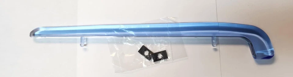 NUEVO Inserto de adorno de capó de plástico azul 1947 1948 Ford 6A-16607 Foto 1 de 1