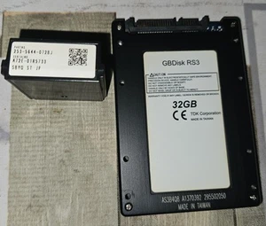 Sega Ringedge 2 Hokuto No Ken 北斗の拳 Battle Medal SSD Disk + KEYCHIP Chip Key - Imagen 1 de 2