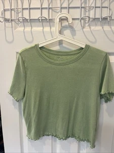American Eagle Short Sleeve Crop Top Size Medium. - Picture 1 of 4