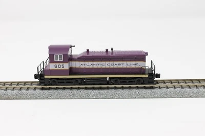 N Scale Kato 176-4390 NW2 Diesel Locomotive Atlantic Coast Line ACL 605 Kobo DC - Image 1 of 4