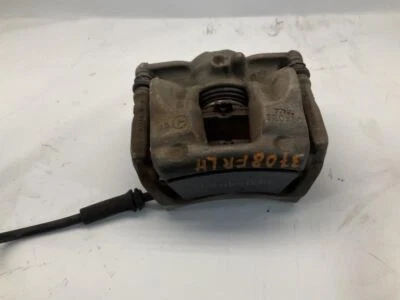 Pinça de freio dianteira esquerda 13-19 Mercedes-Benz CLA 250 2.0L AT FWD B - Imagem 1 de 4