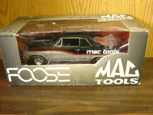 1/18 Ertl 1965 CHEVELLE, MAC TOOLS,"FOOS"  LIMITED EDITION #26601P BLACK /SILVER - Picture 1 of 12