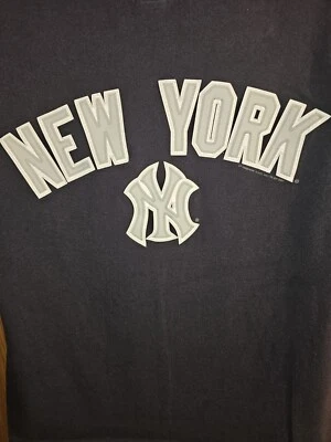 Vintage New York Yankees 2001 Medium Mens Blue Graphic Logo Short Sleeve Tshirt - Image 1 of 4