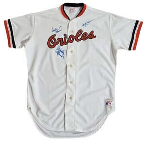 Vintage Rawlings Baltimore Orioles Authentic Home Jersey Signed Frank Robinson - Picture 1 of 5