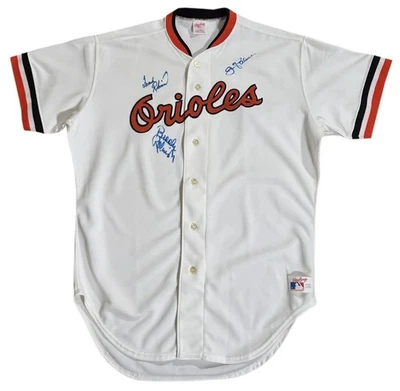 Camiseta de Colección Rawlings Baltimore Orioles Auténtica Casa Firmada Frank Robinson Foto 1 de 4
