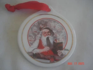 1998 JC PENNEY NORMAN ROCKWELL SANTA'S CHILDREN ROUND CERAMIC ORNAMENT - Picture 1 of 5