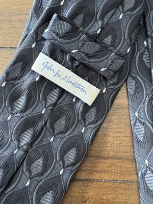 JOHN W. NORDSTROM Men's 100% Silk Tie ITALY Geometric Blue/Multicolor EUC - Image 1 of 4